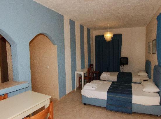 Perla Aparthotel 3*